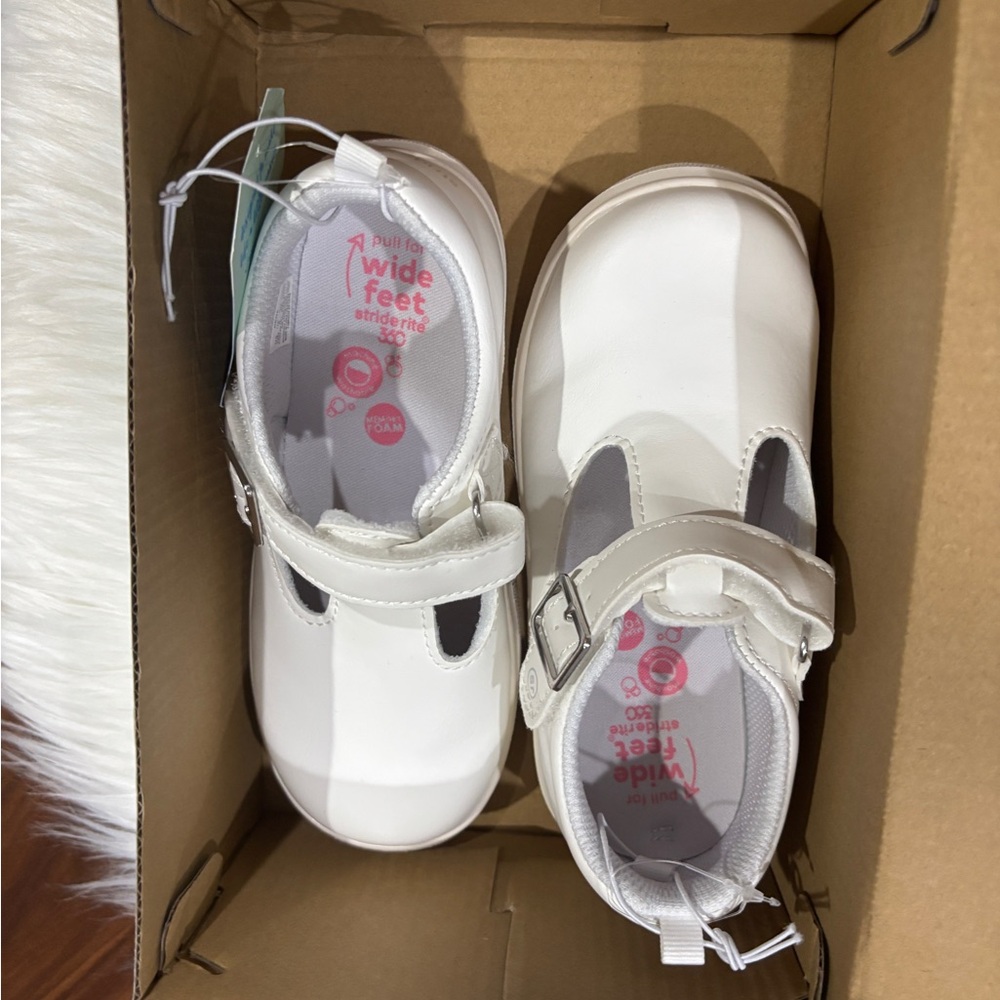 Stride right White Mary Jane toddler  Shoes size 10